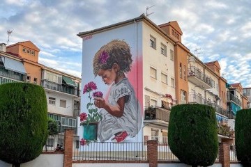 Mural Inocencia en flor en Ronda