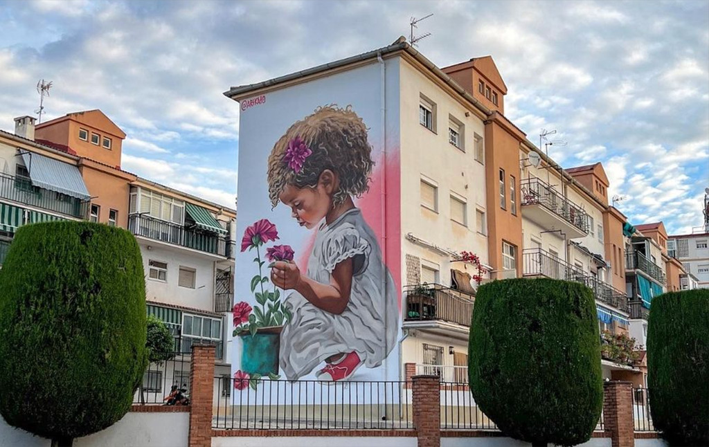Mural Inocencia en flor en Ronda