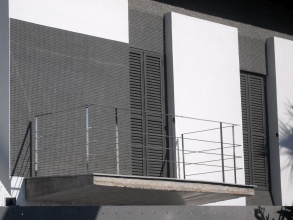 Rótulos Luminosos Munda - Puertas y vallas de acero